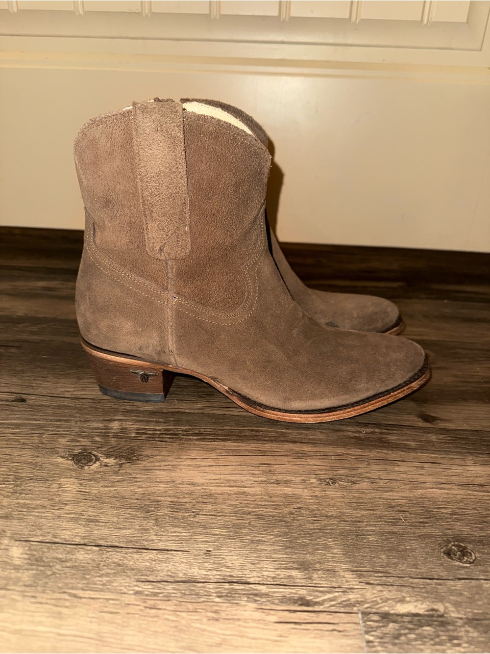 Lane Plain Jane Suede Ankle Bootie Women’s Size 10 Tan Brown Cowgirl West